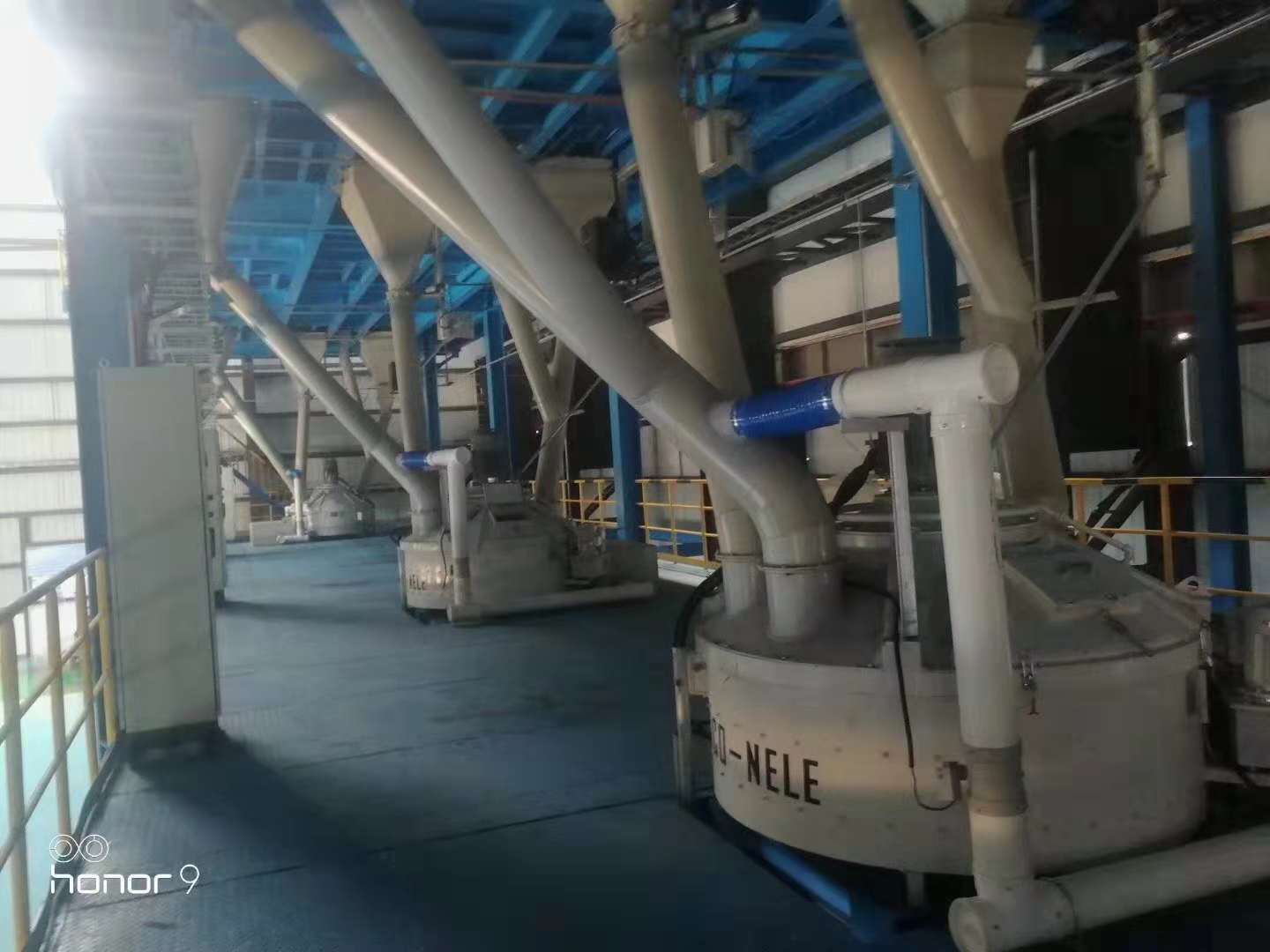 科尼樂(lè)耐材行星攪拌機(jī) 科尼樂(lè)耐材行星攪拌機(jī)