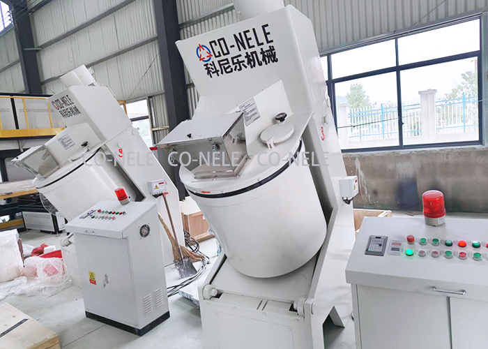 科尼樂(lè)氧化鋁粉末造粒機(jī)